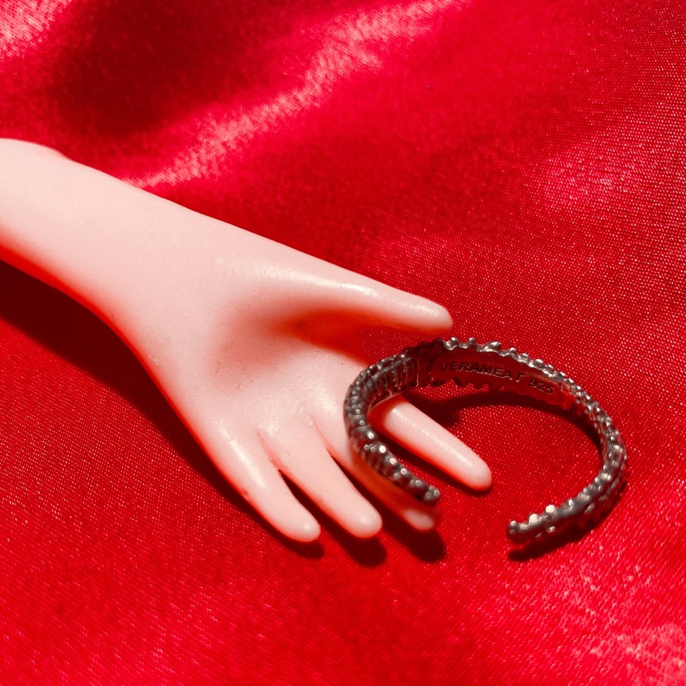 VERAMEAT ☠️ SPINE RING - Picture 2 of 5